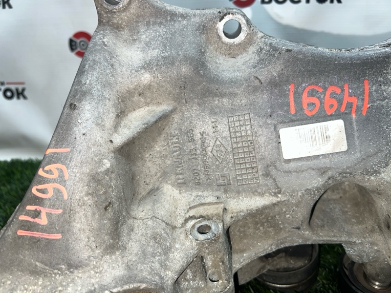 Кронштейн генератора, 2000 рублей, Пешки