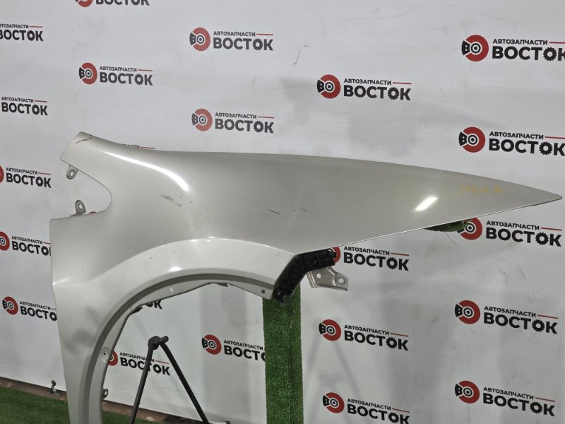 Крыло, 2000 рублей, Пешки