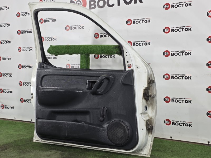 Дверь, 15000 рублей, Пешки