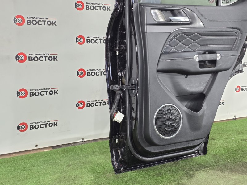 Дверь, 35000 рублей, Пешки