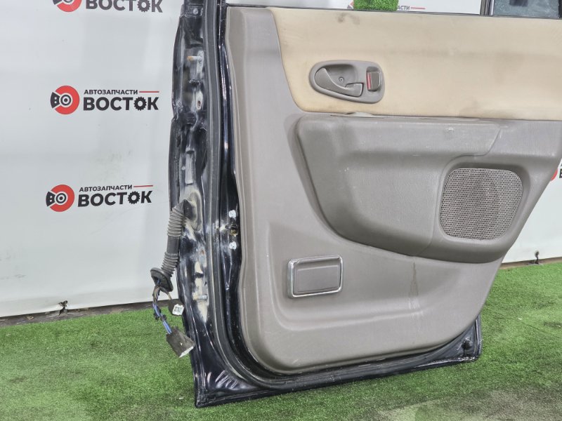 Дверь, 10000 рублей, Пешки