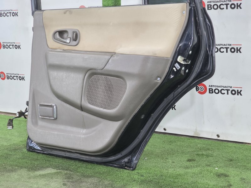 Дверь, 10000 рублей, Пешки