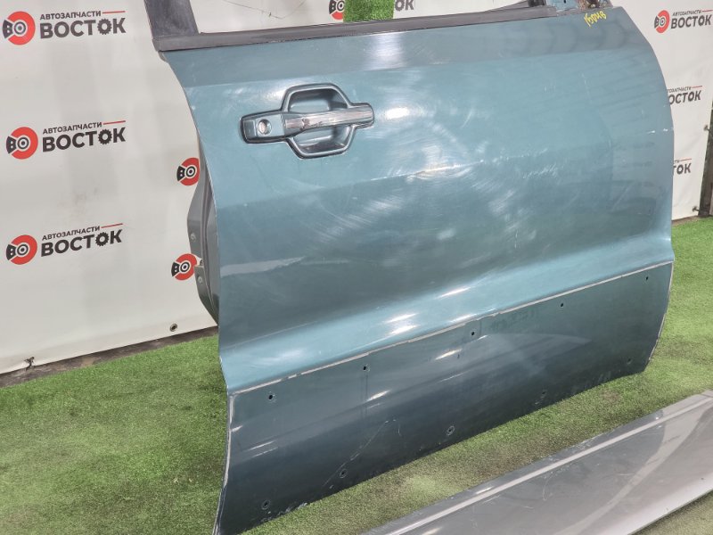 Дверь, 10000 рублей, Пешки