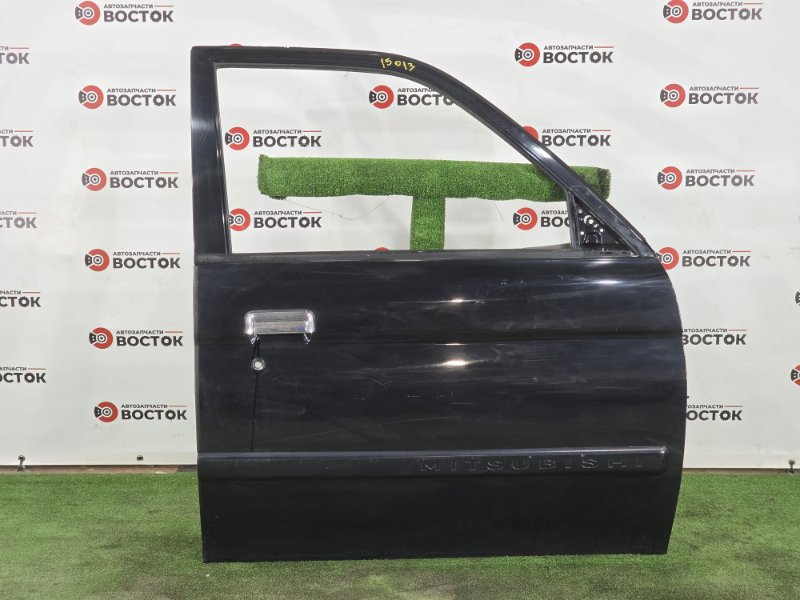 Дверь, 10000 рублей, Пешки