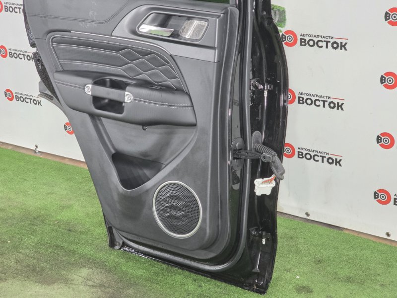 Дверь, 70000 рублей, Пешки