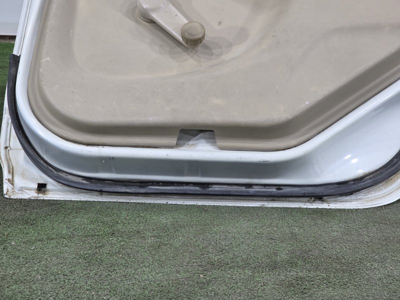 Дверь, 9000 рублей, Пешки