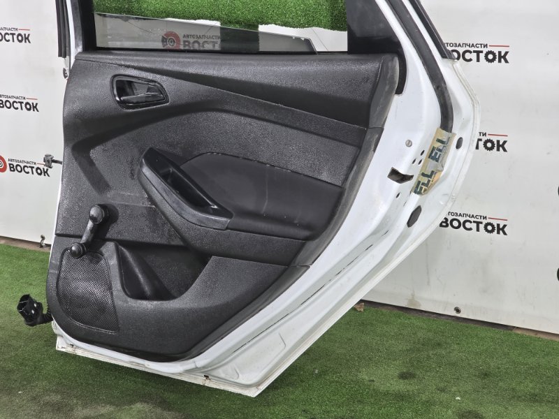 Дверь, 20000 рублей, Пешки