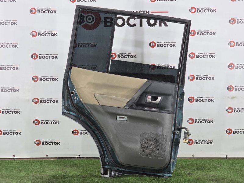 Дверь, 10000 рублей, Пешки