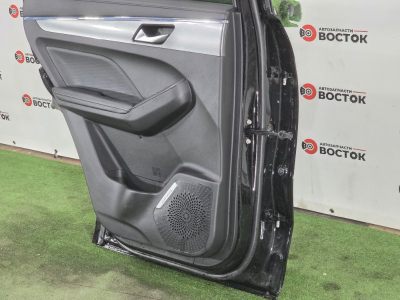 Дверь, 40000 рублей, Пешки