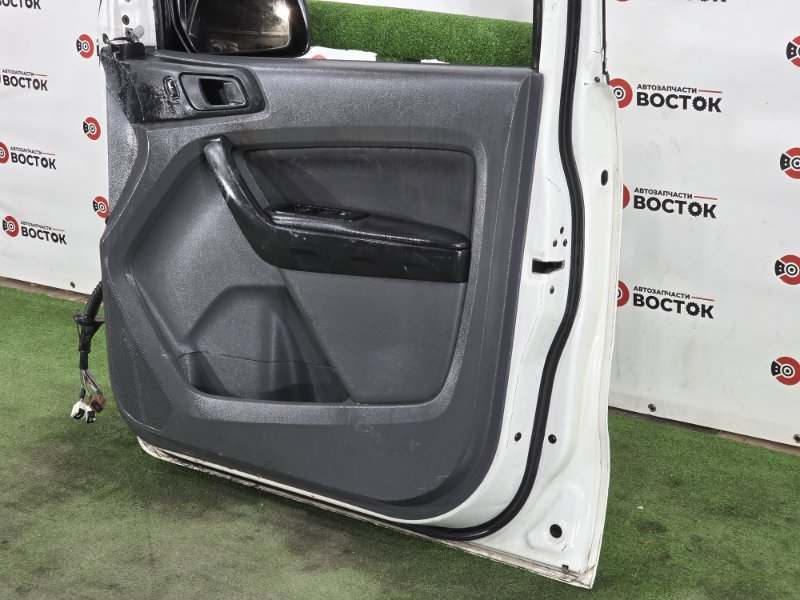 Дверь, 30000 рублей, Пешки