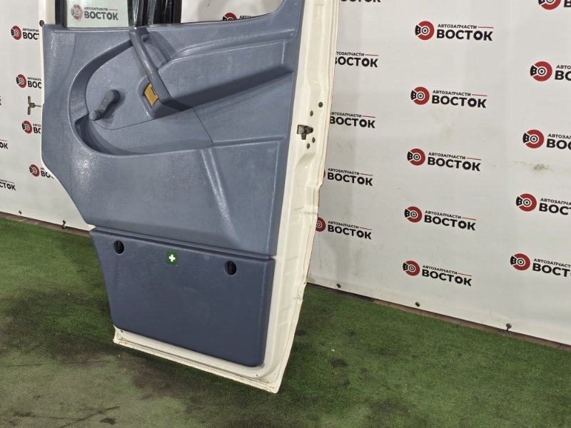 Дверь, 35000 рублей, Пешки