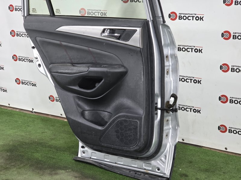 Дверь, 40000 рублей, Пешки