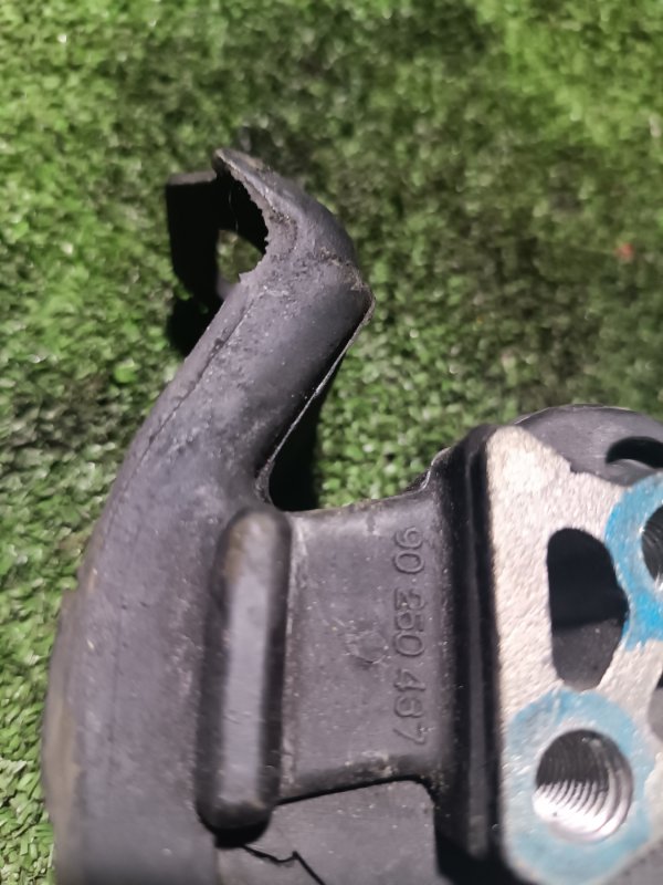 Подушка МКПП, 1000 рублей, Пешки