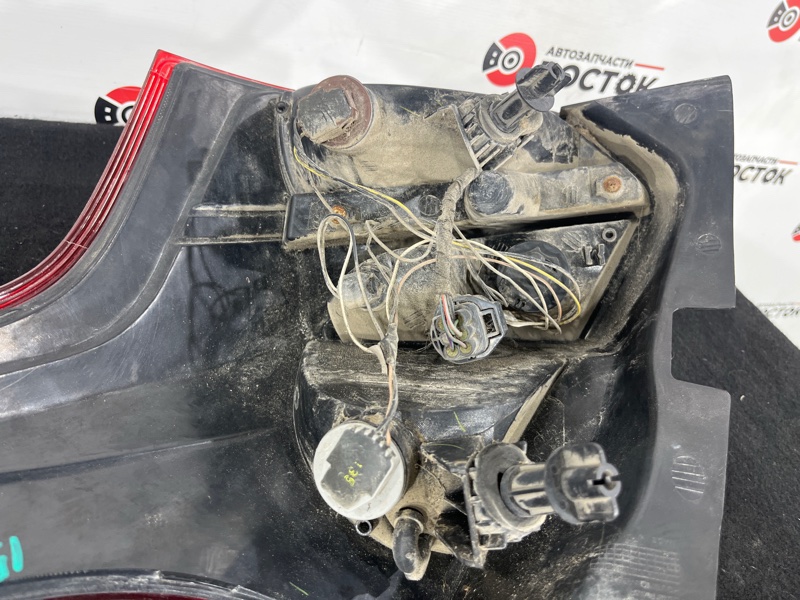 Стоп-сигнал, 10000 рублей, Пешки