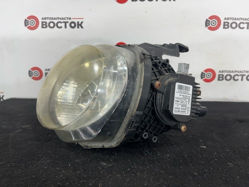 Фара, 9000 рублей, Пешки