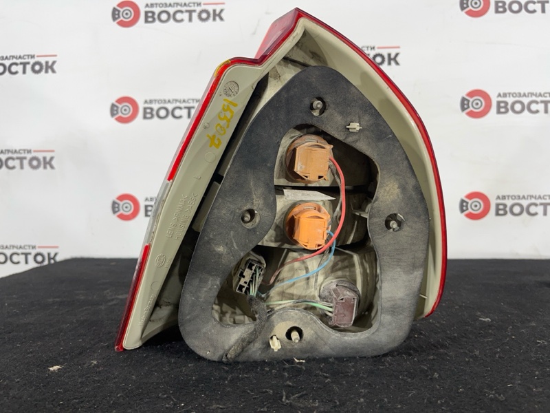 Стоп-сигнал, 2500 рублей, Пешки