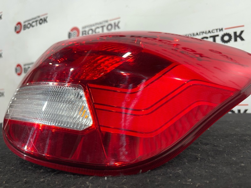 Стоп-сигнал, 9000 рублей, Пешки