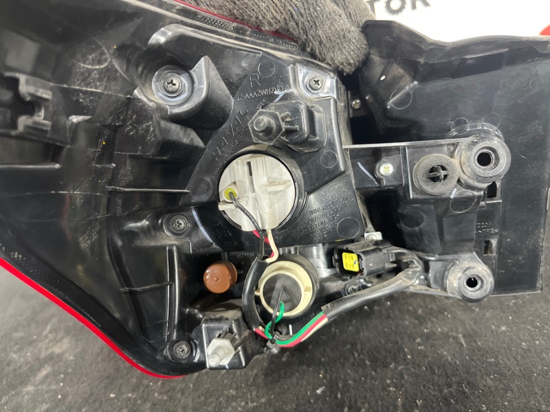 Стоп-сигнал, 9000 рублей, Пешки