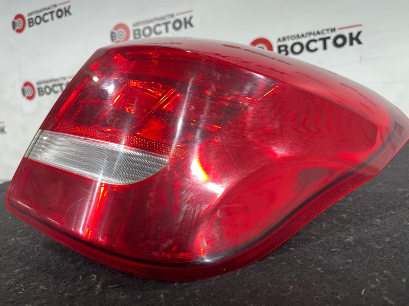 Стоп-сигнал, 9000 рублей, Пешки