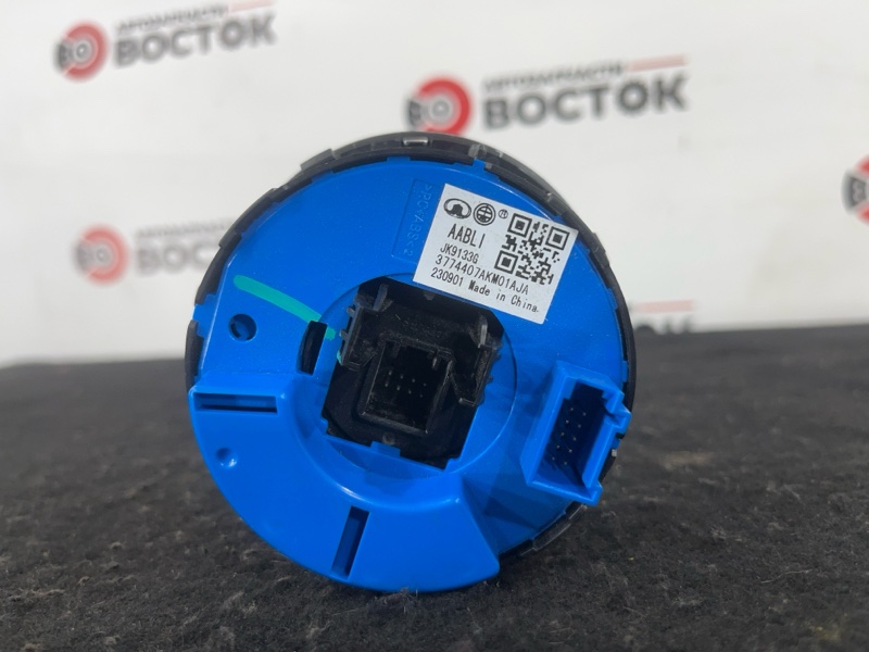 Часы, 5000 рублей, Пешки