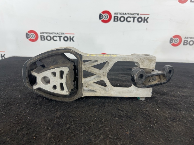 Подушка двигателя, 2000 рублей, Пешки