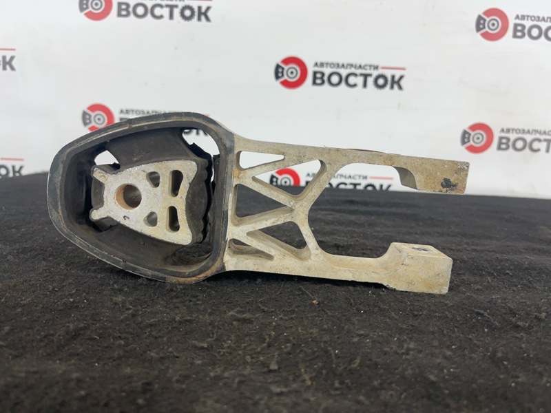 Подушка двигателя, 2000 рублей, Пешки