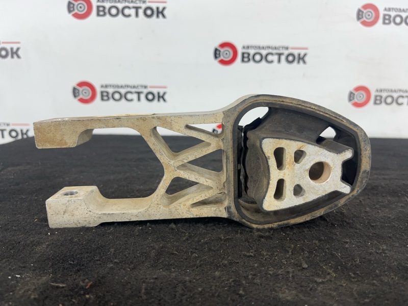 Подушка двигателя, 2000 рублей, Пешки