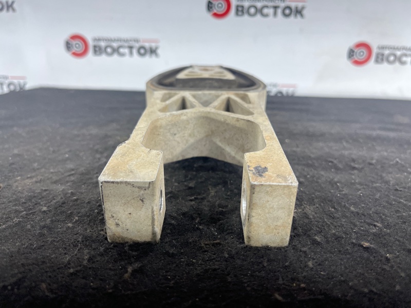 Подушка двигателя, 2000 рублей, Пешки