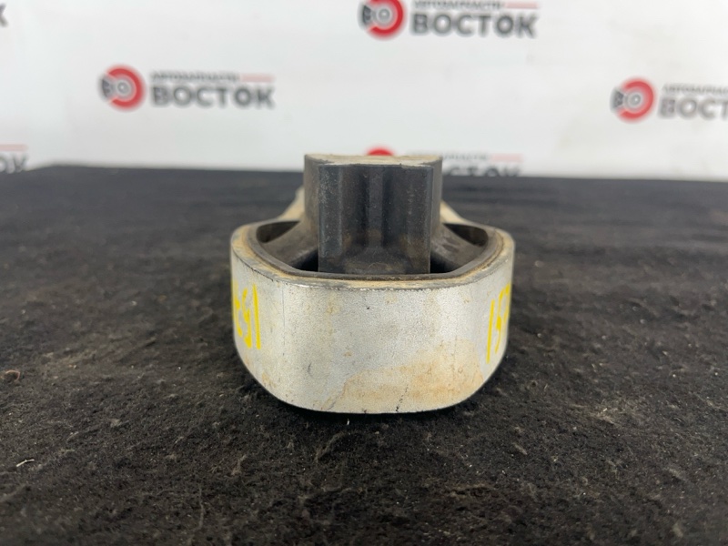 Подушка двигателя, 2000 рублей, Пешки