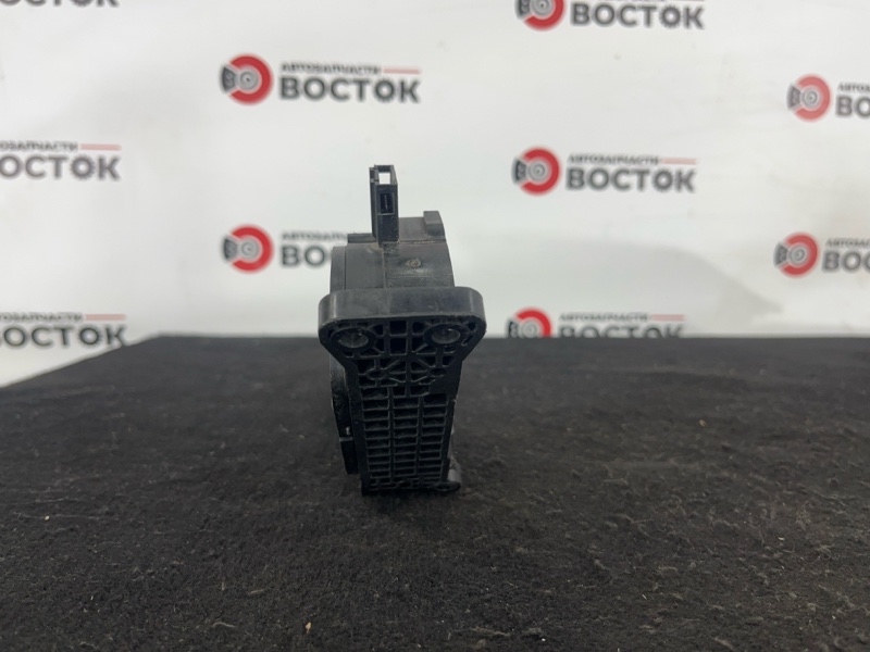 Педаль газа, 4500 рублей, Пешки