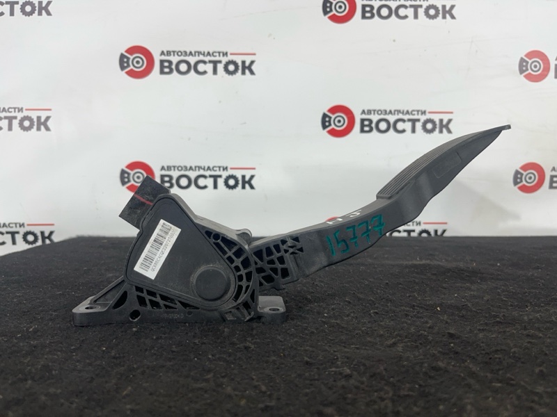 Педаль газа, 4500 рублей, Пешки