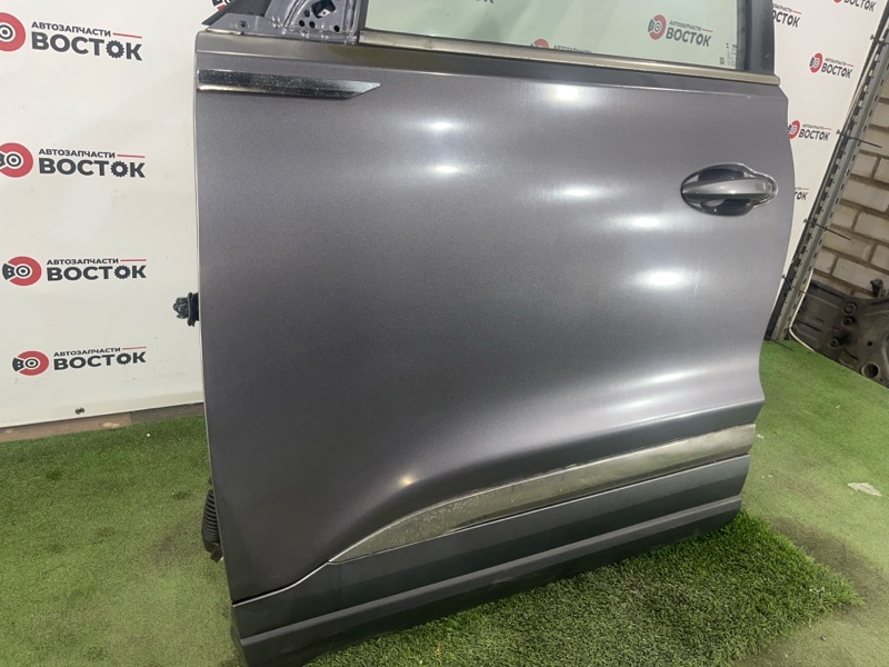 Дверь, 50000 рублей, Пешки