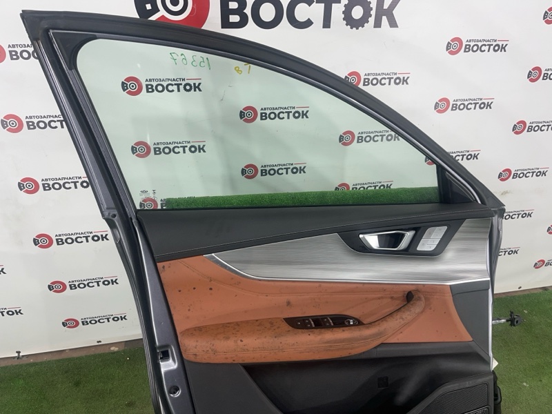 Дверь, 50000 рублей, Пешки