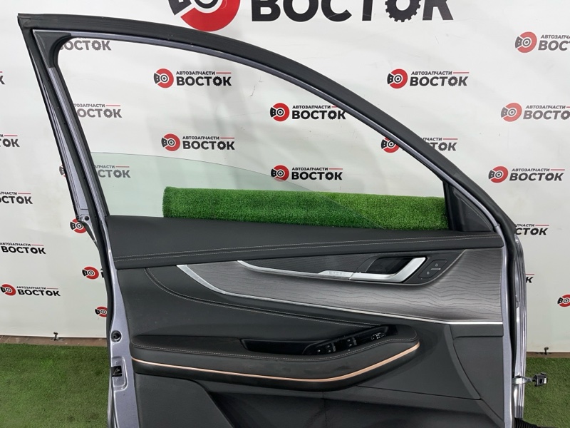 Дверь, 50000 рублей, Пешки