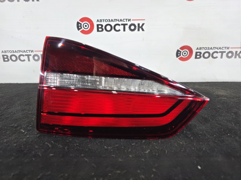 Стоп-сигнал, 3000 рублей, Пешки