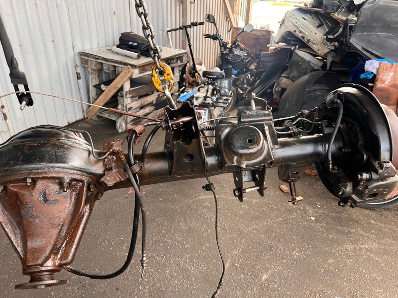 Мост, 100000 рублей, Пешки