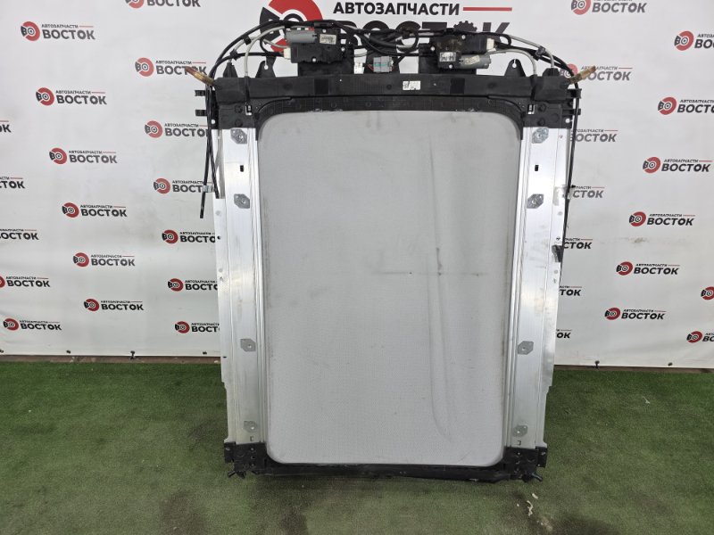 Стекло панорамной крыши, 70000 рублей, Пешки