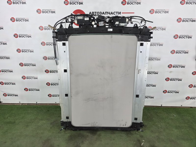 Стекло панорамной крыши, 70000 рублей, Пешки