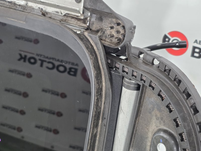 Стекло панорамной крыши, 70000 рублей, Пешки