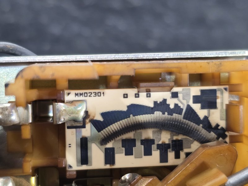 Датчик уровня топлива, 2000 рублей, Пешки