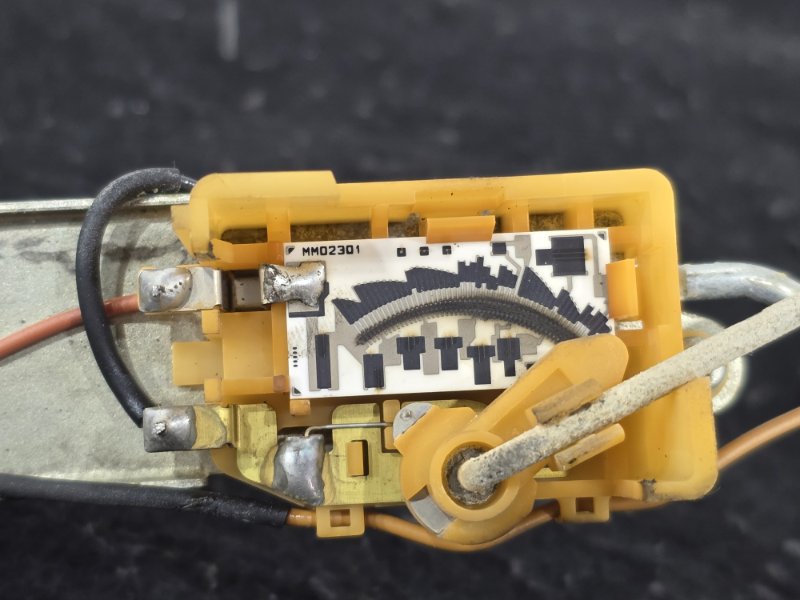 Датчик уровня топлива, 2000 рублей, Пешки