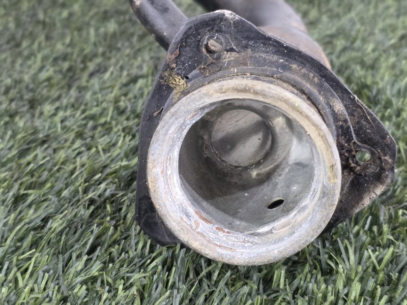 Горловина топливного бака, 5000 рублей, Пешки