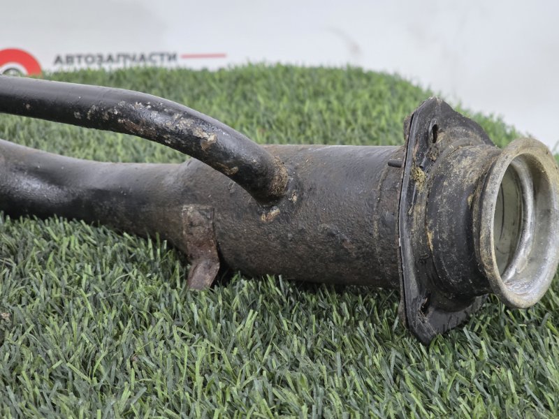 Горловина топливного бака, 5000 рублей, Пешки