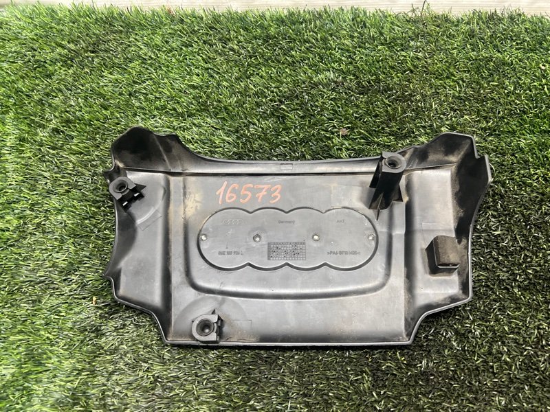 Декоративная крышка двигателя, 1000 рублей, Пешки