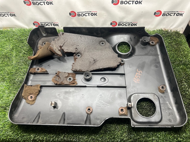 Декоративная крышка двигателя, 2000 рублей, Пешки