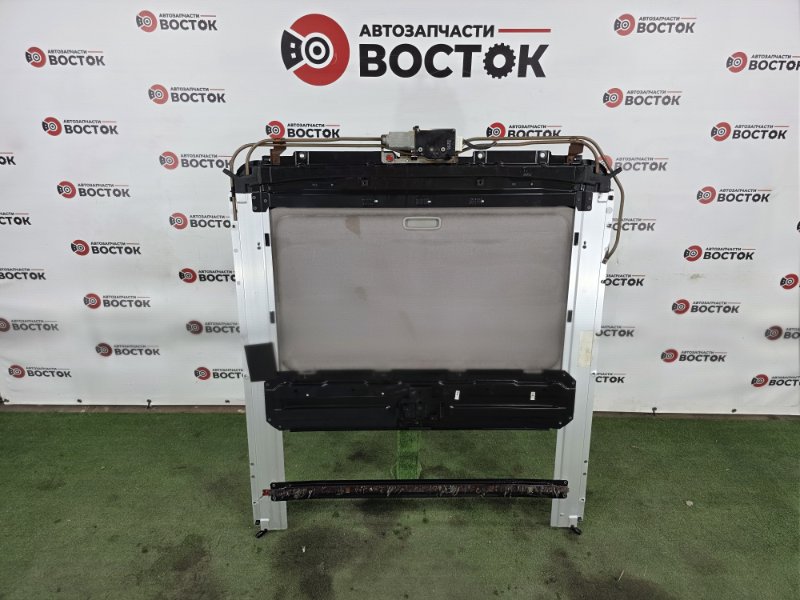 Люк, 10000 рублей, Пешки