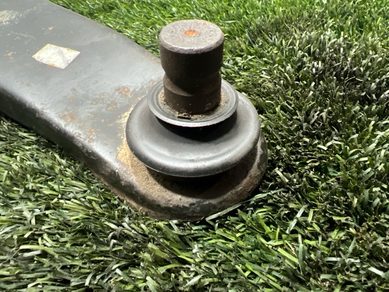 Рычаг нижний, 2000 рублей, Пешки