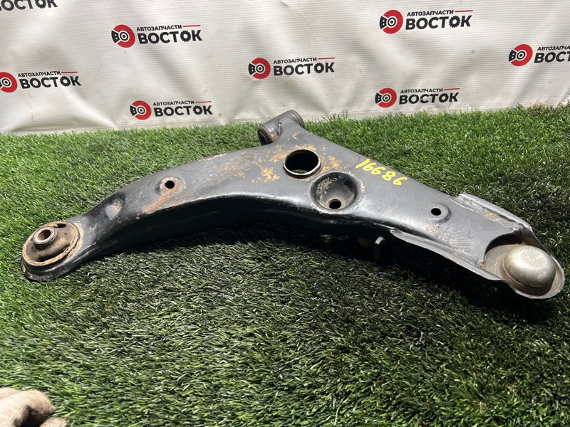 Рычаг нижний, 2000 рублей, Пешки