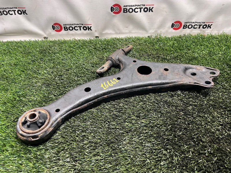 Рычаг нижний, 2000 рублей, Пешки