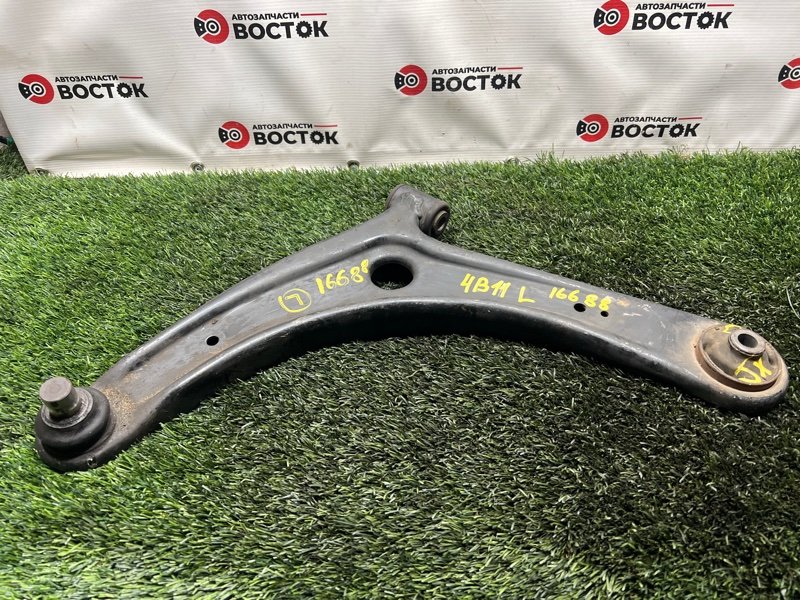 Рычаг нижний, 2000 рублей, Пешки